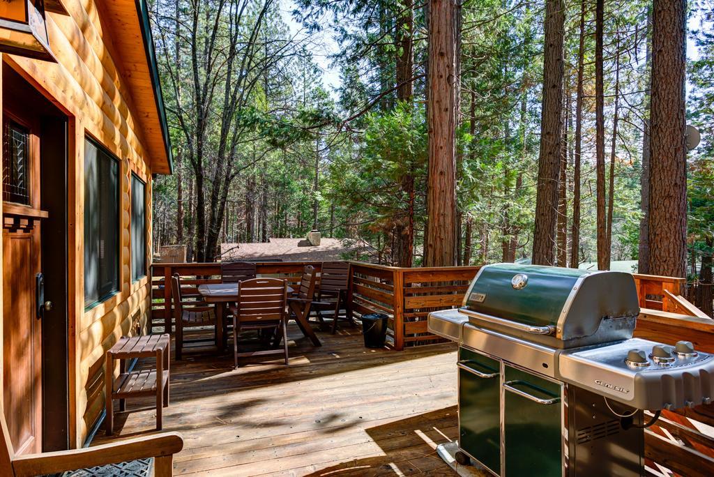 2N Big Pine Lodge Wawona Exterior photo